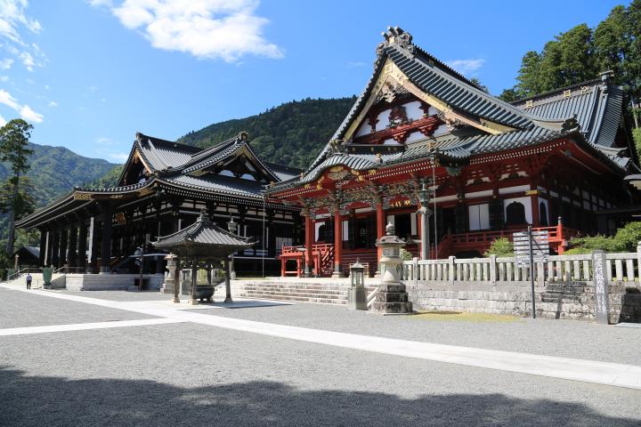 身延山久遠寺