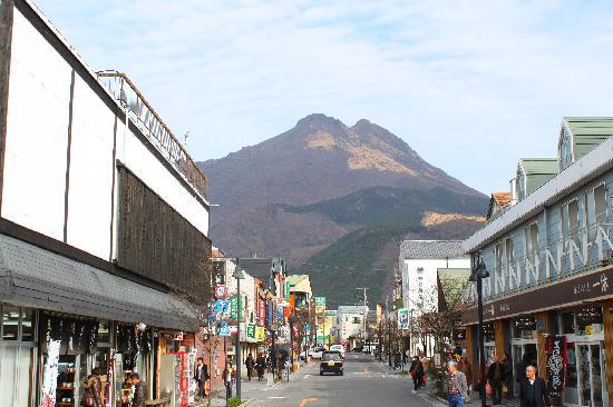 由布院